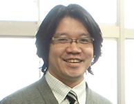 内田 真哉